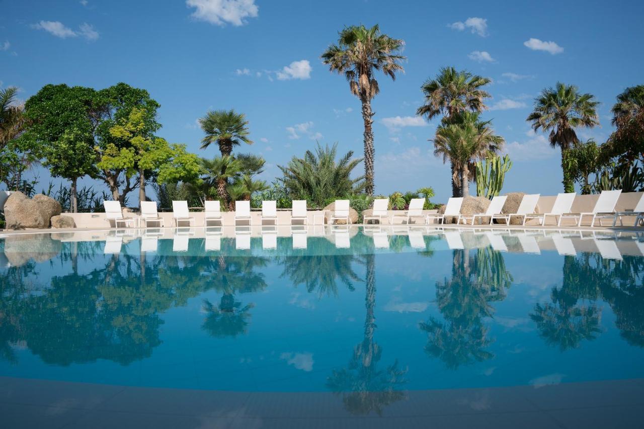 Villaggio Cala Di Volpe Aparthotel 4*