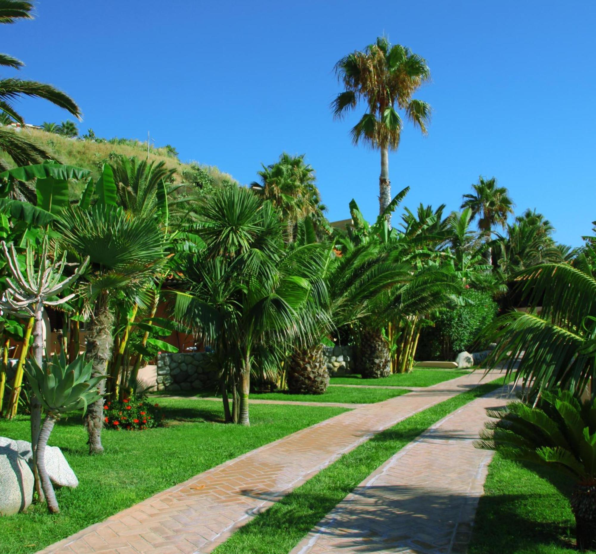 Aparthotel Villaggio Cala Di Volpe Capo Vaticano