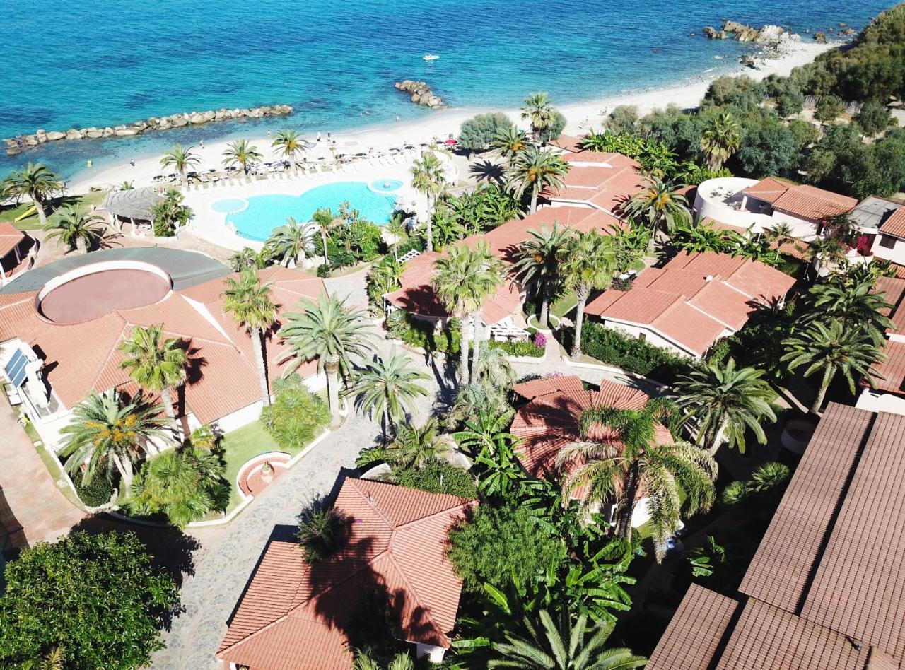 Aparthotel Villaggio Cala Di Volpe Capo Vaticano